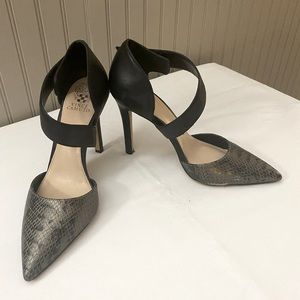 Vince Camuto metallic lizard pumps size 8.5